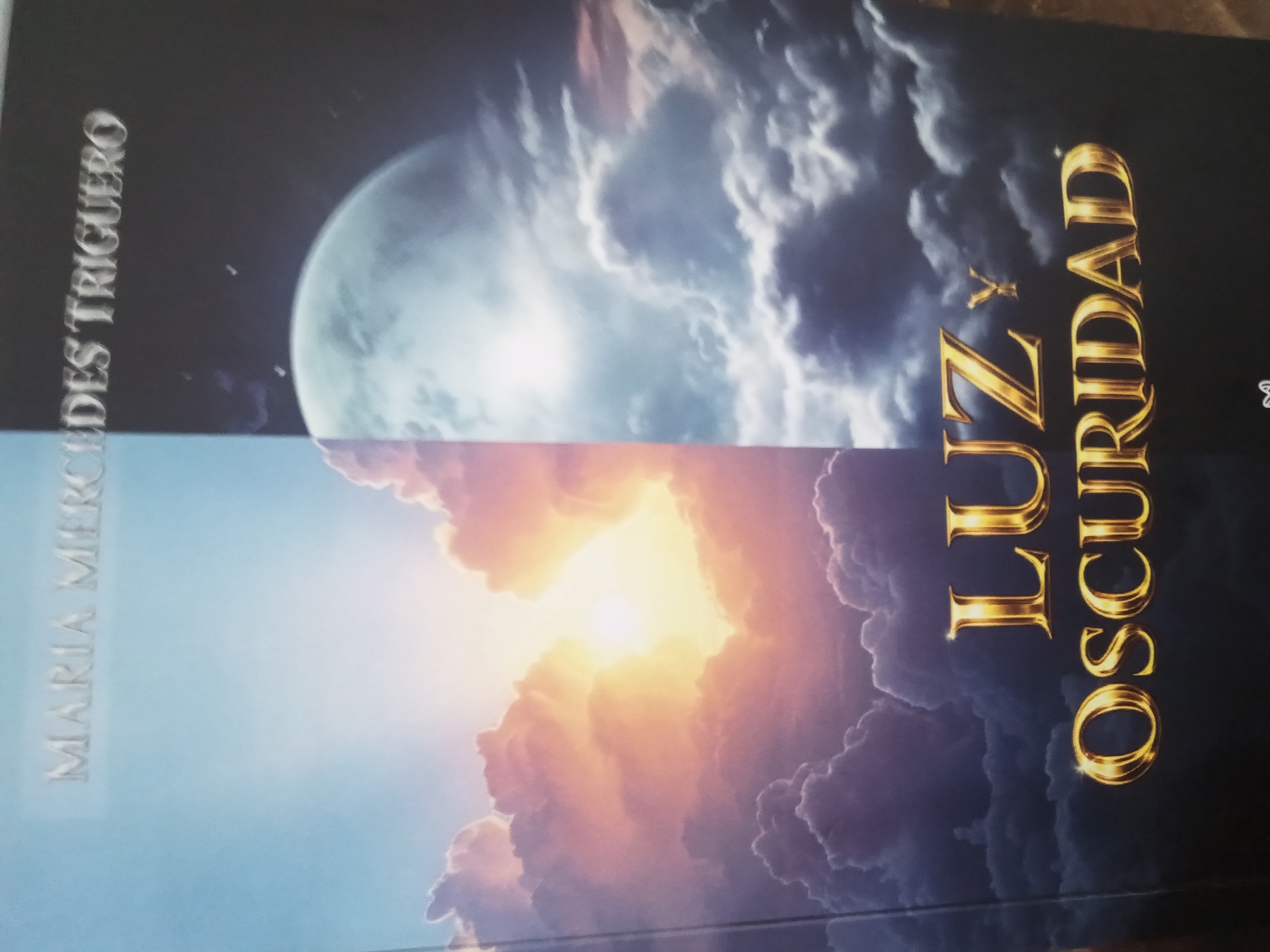 LUZ Y OSCURIDAD  Cover
